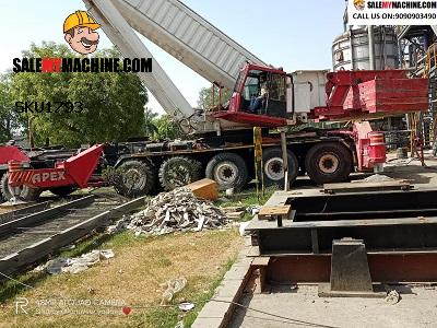 KRUPP KMK 8500 TYRE MOUNTED CRANE